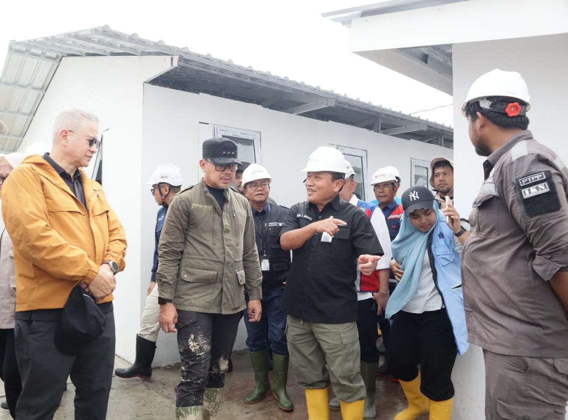 BSI Secara Resmi Berikan 90 Kunci Rumah Hunian Danantara (Huntara) kepada Pemerintah Kabupaten Aceh Tamiang