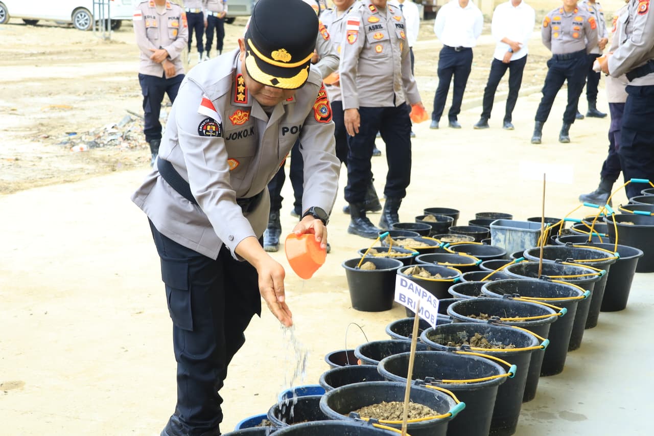 Kapolda Aceh Kenalkan Inovasi Sawah Portabel Manfaatkan Lumpur Pascabanjir