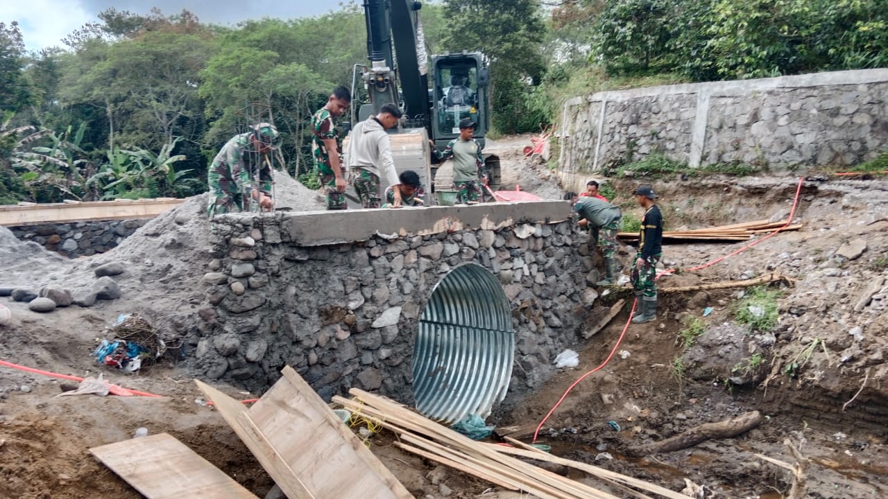 Progres Jembatan Armco di Desa Tawar Bengi Capai 50 Persen