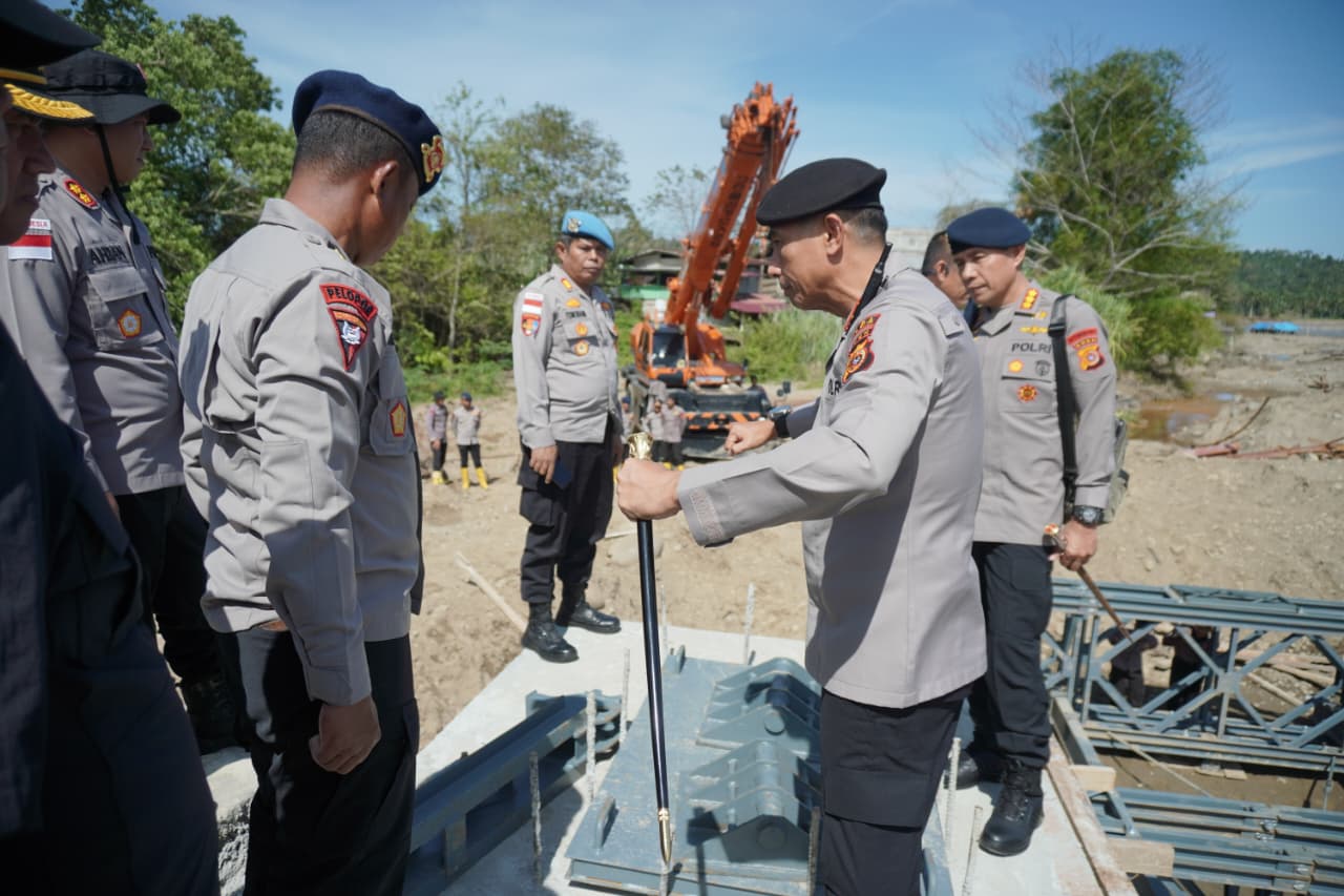Kapolda Aceh Tinjau Pembangunan Jembatan Bailey Bantuan Kapolri untuk Kebutuhan 7.000 Warga Desa Lhok Cut