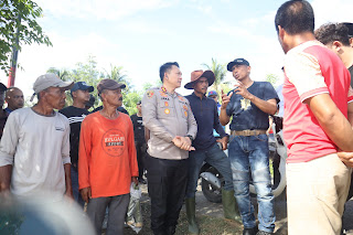 Kapolda Aceh Tinjau Lahan Jagung 40 Hektare di Pidie, Serahkan Bantuan 10 Sumur Bor untuk Petani