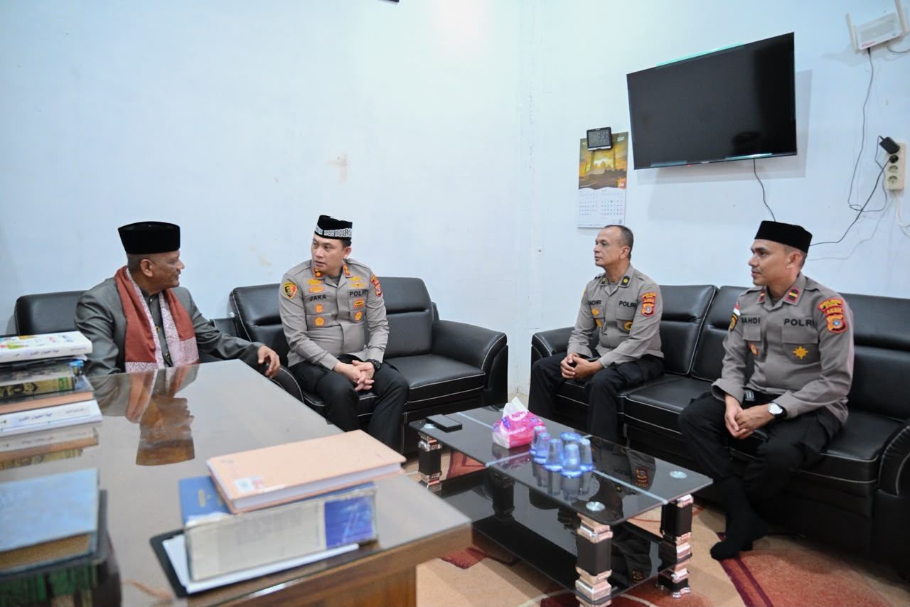 ‎‎Kapolres Pidie Pererat Silaturahmi dengan Pimpinan HUDA Pidie, Ajak Jaga Damai Aceh dan Semarakkan HUT RI ke-81