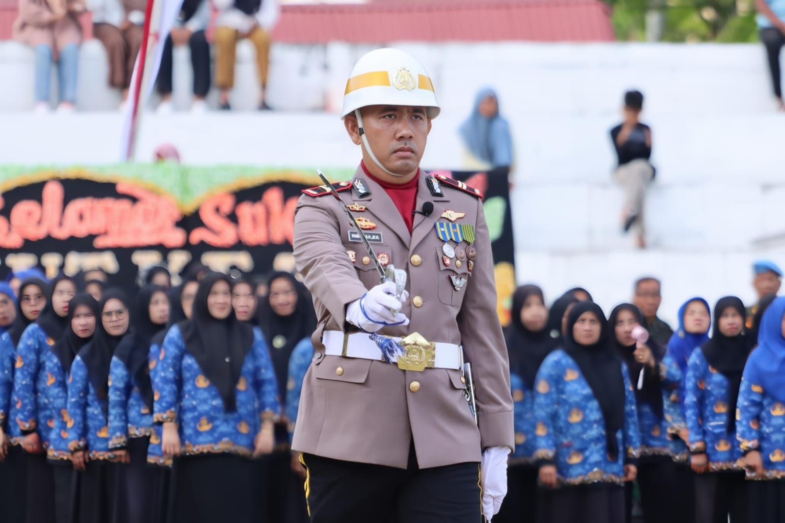 Mengenal Sosok Ipda Hamnil, Danup Upacara Penurunan Bendera HUT RI ke-81 di Aceh Selatan