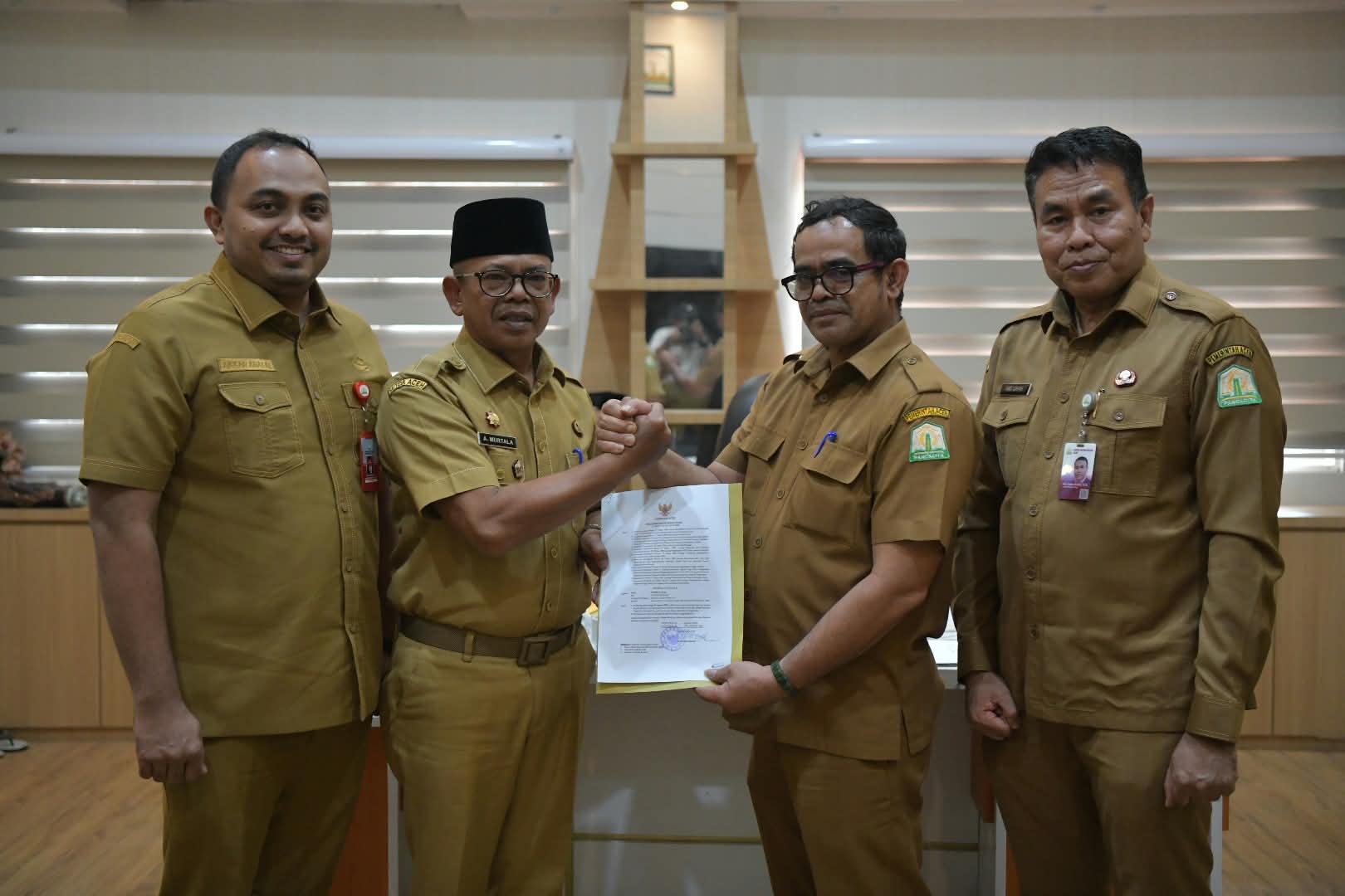 Taufik Jadi Plt Sekda Aceh, Wagub Dek Fadh: Jaga Integritas dan Bangun Komunikasi yang Baik*